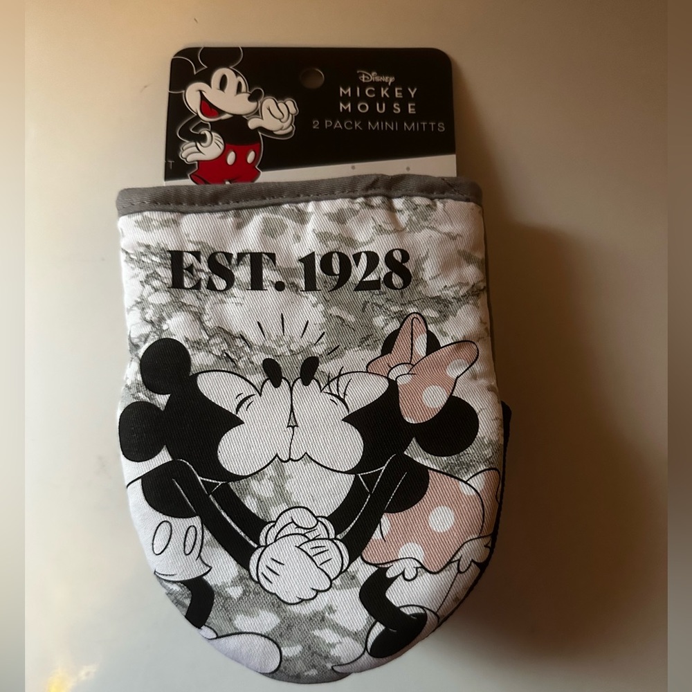 Disney Mini Mitts